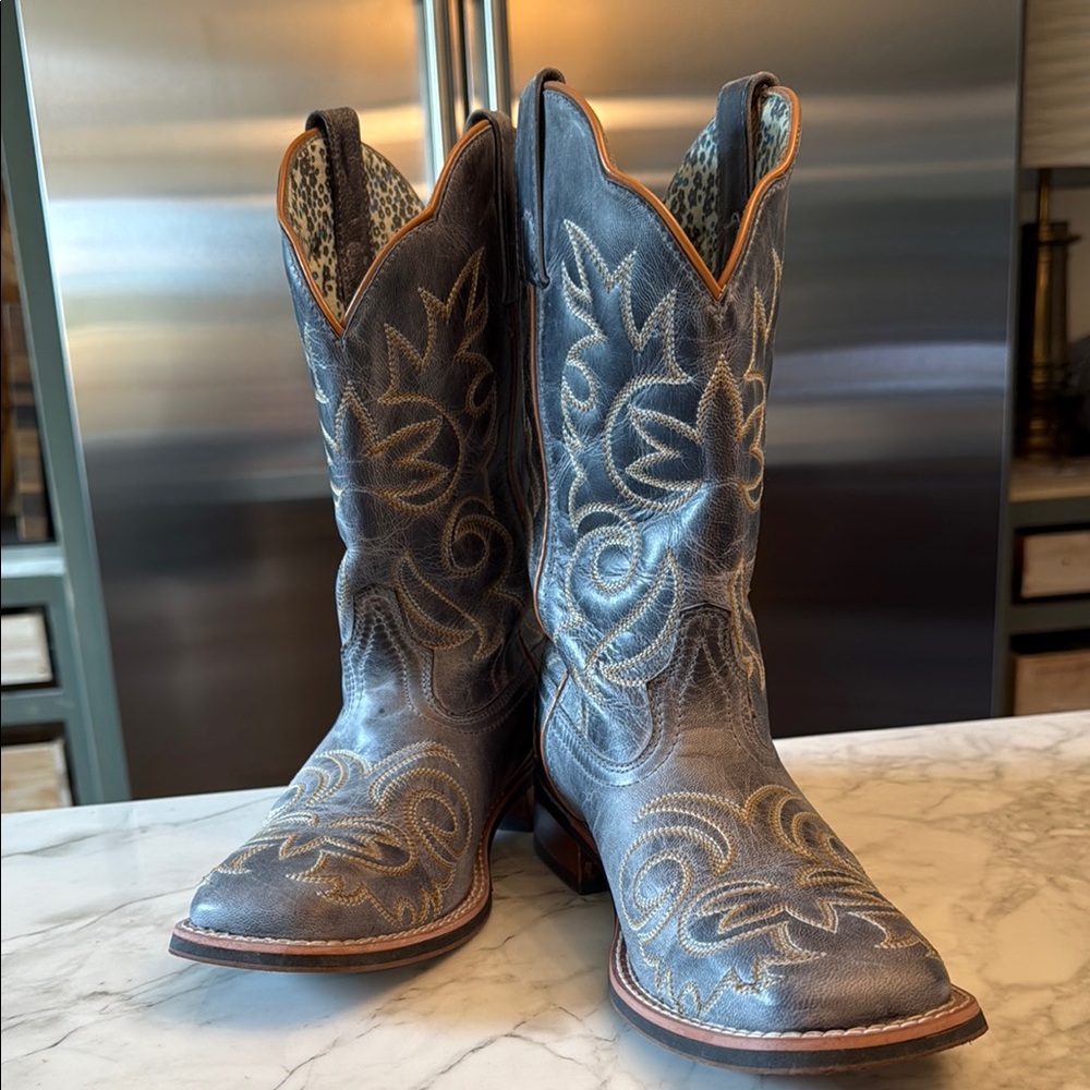 Laredo Ladies Ella Navy Embroidered Square Toe Western Boots 5676